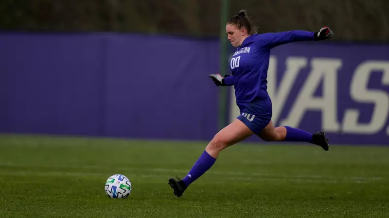 在採訪中特 在採訪中特